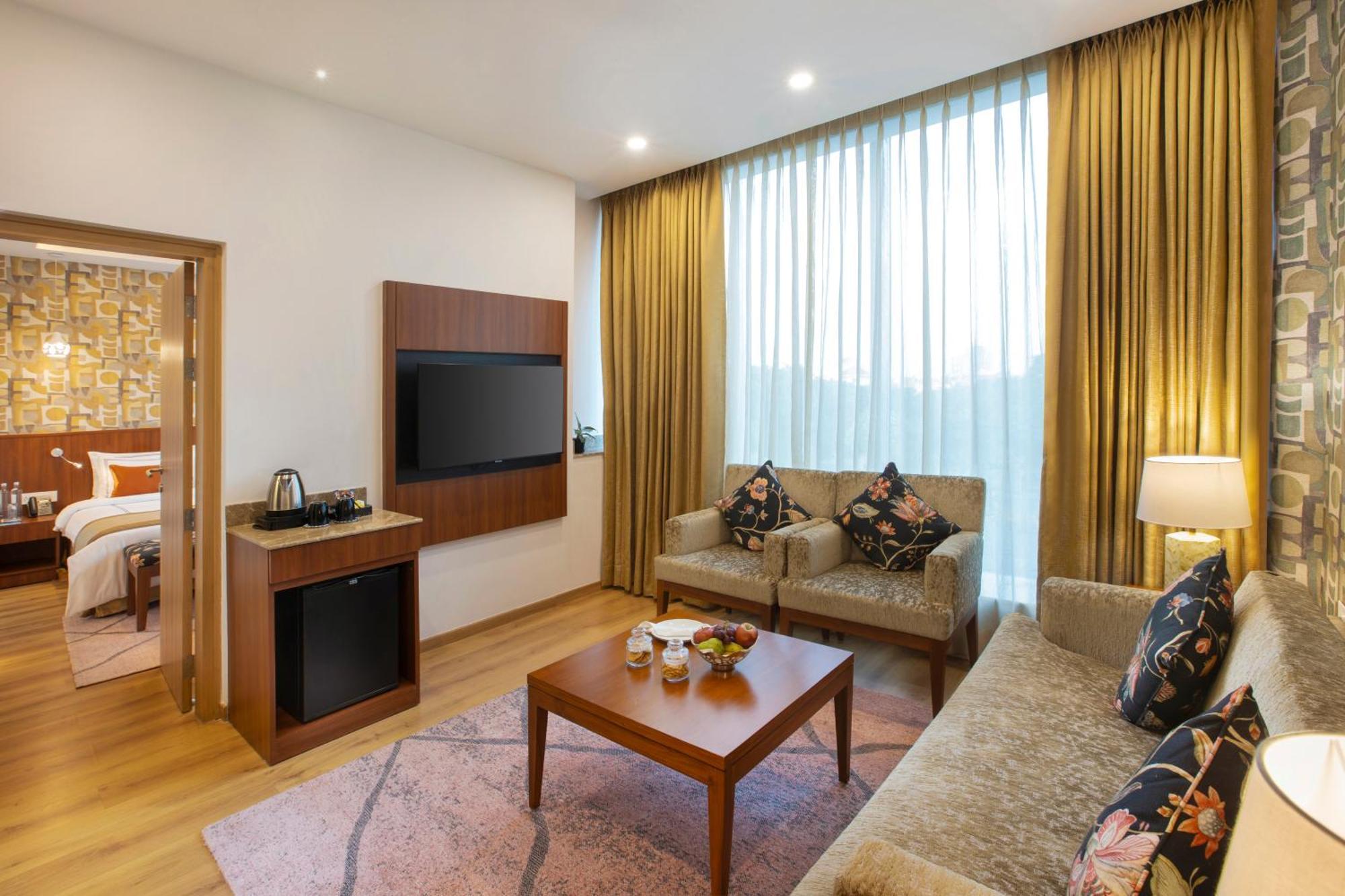 Expoinn Suites And Convention Greater Noida Eksteriør billede