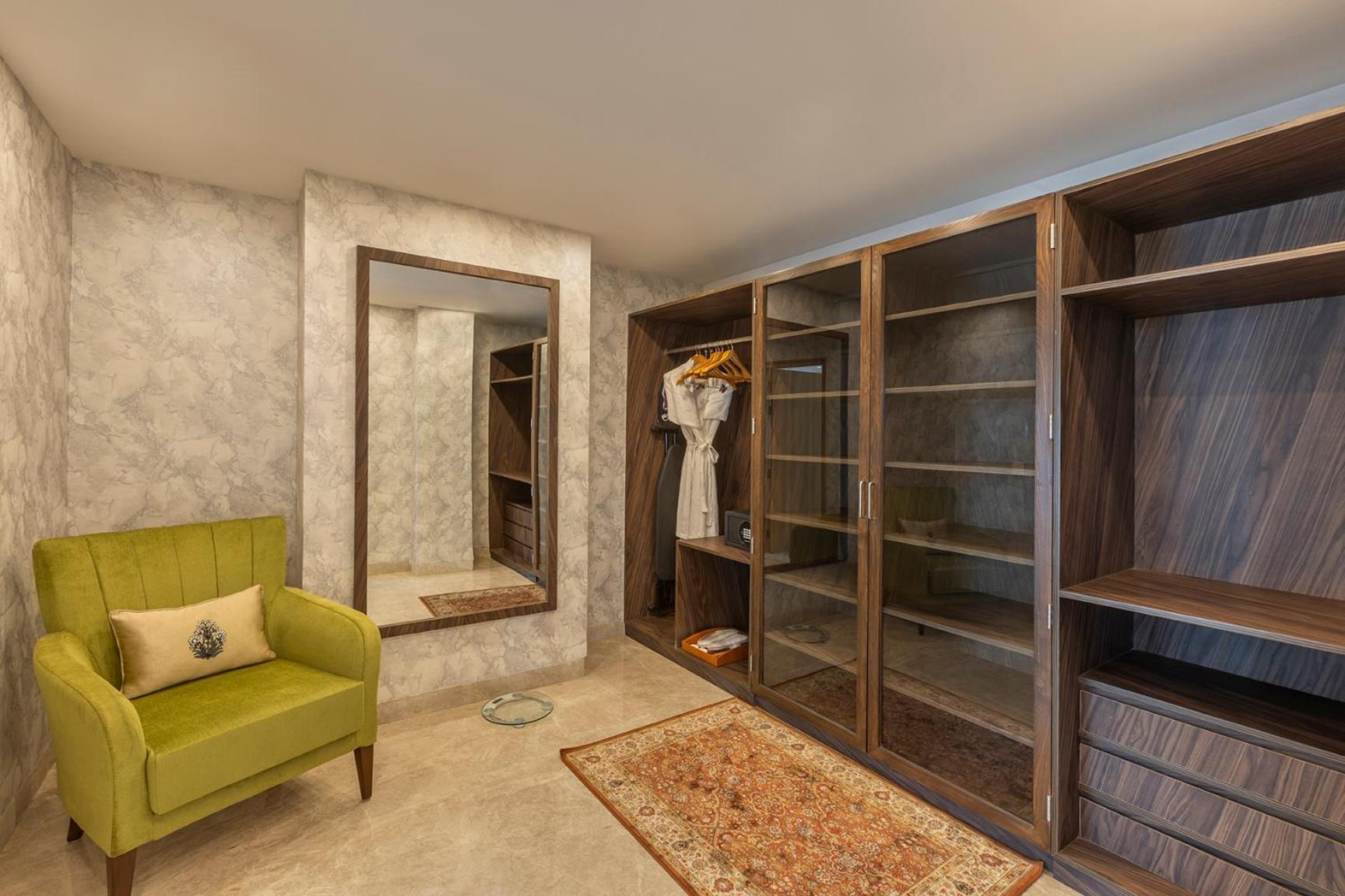 Expoinn Suites And Convention Greater Noida Eksteriør billede